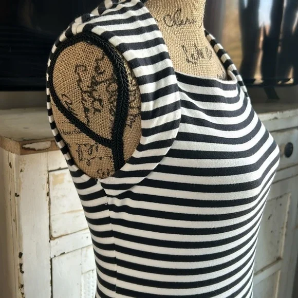 Kate Spade Saturday black and white stripe sleeveless mini dress w back cut out - Picture 3 of 15